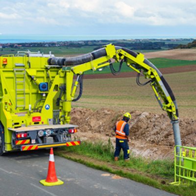 Saugfahrzeuge & -bagger